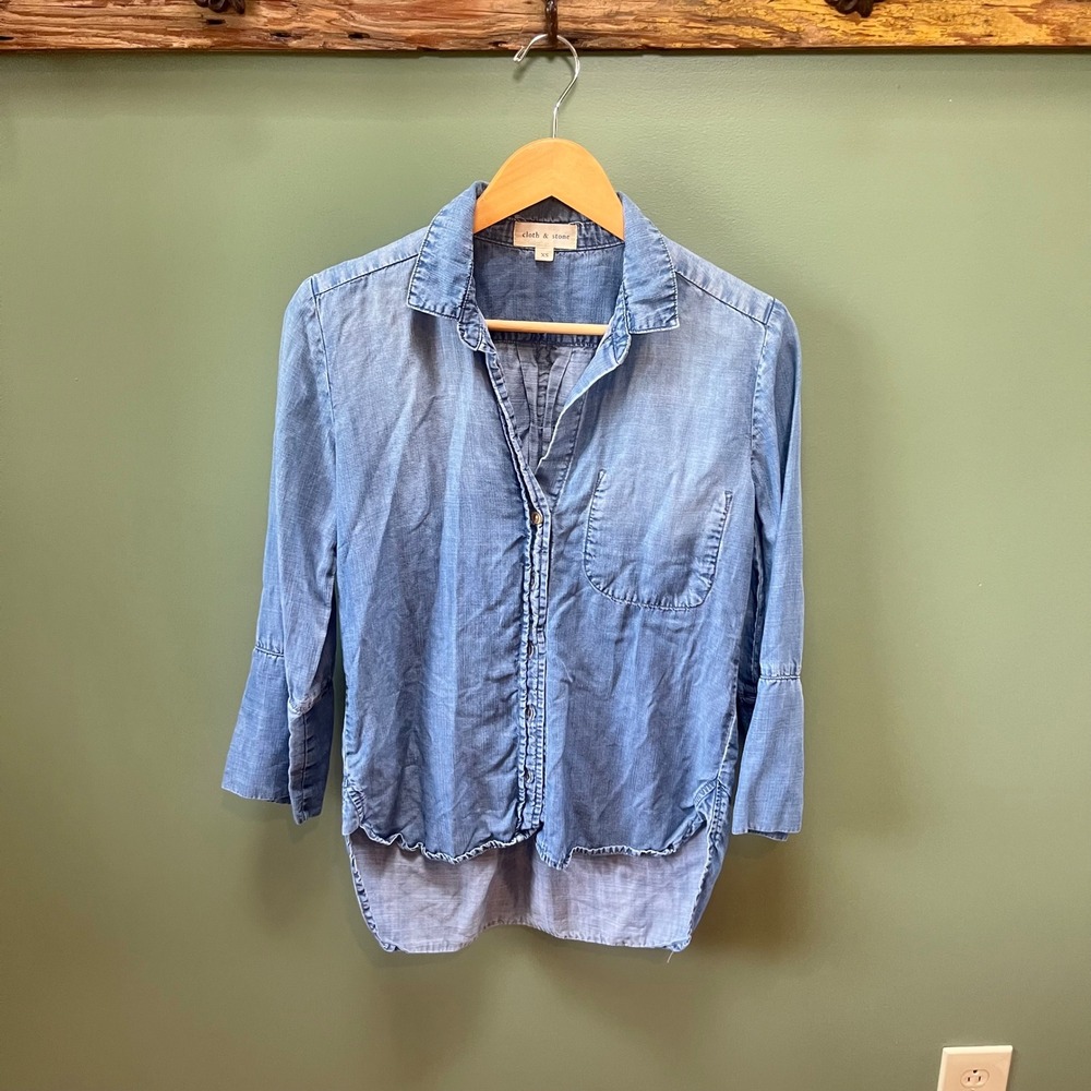 Cloth & Stone Womens XS Blue Tencel Lyocell Chambray Button Down Shirt C2646-549